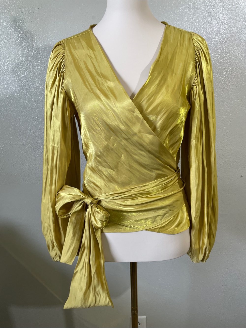 A Peach Chartreuse Gold Metallic Wrap Top Tie Waist Blouse Balloon Sleeve S Glam